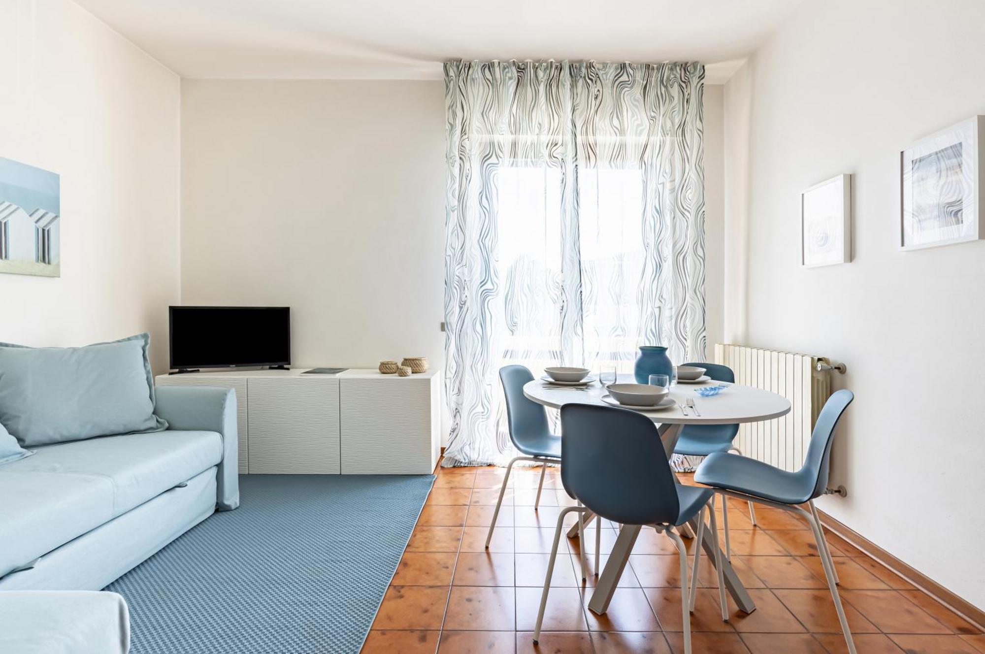 Comfy Apartment With Private Parking Near The Beach! Viareggio Exterior foto